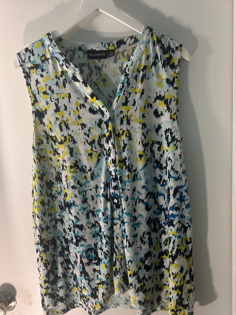 Nina Leonard XL Abstract Print Sleeveless Button Front Tunic Top